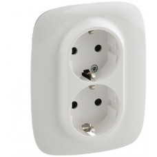 Механизм розетки 2-м Valena ALLURE 2х2К+З 16А 250В с лицевой панелью. защитные шторки безвинтовые зажимы белый Leg 753726